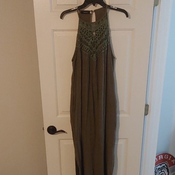 Elegant Olive Green Tank Maxi Dress Women's Large Boho-Chic Crochet Neckline - Picture 2 of 9